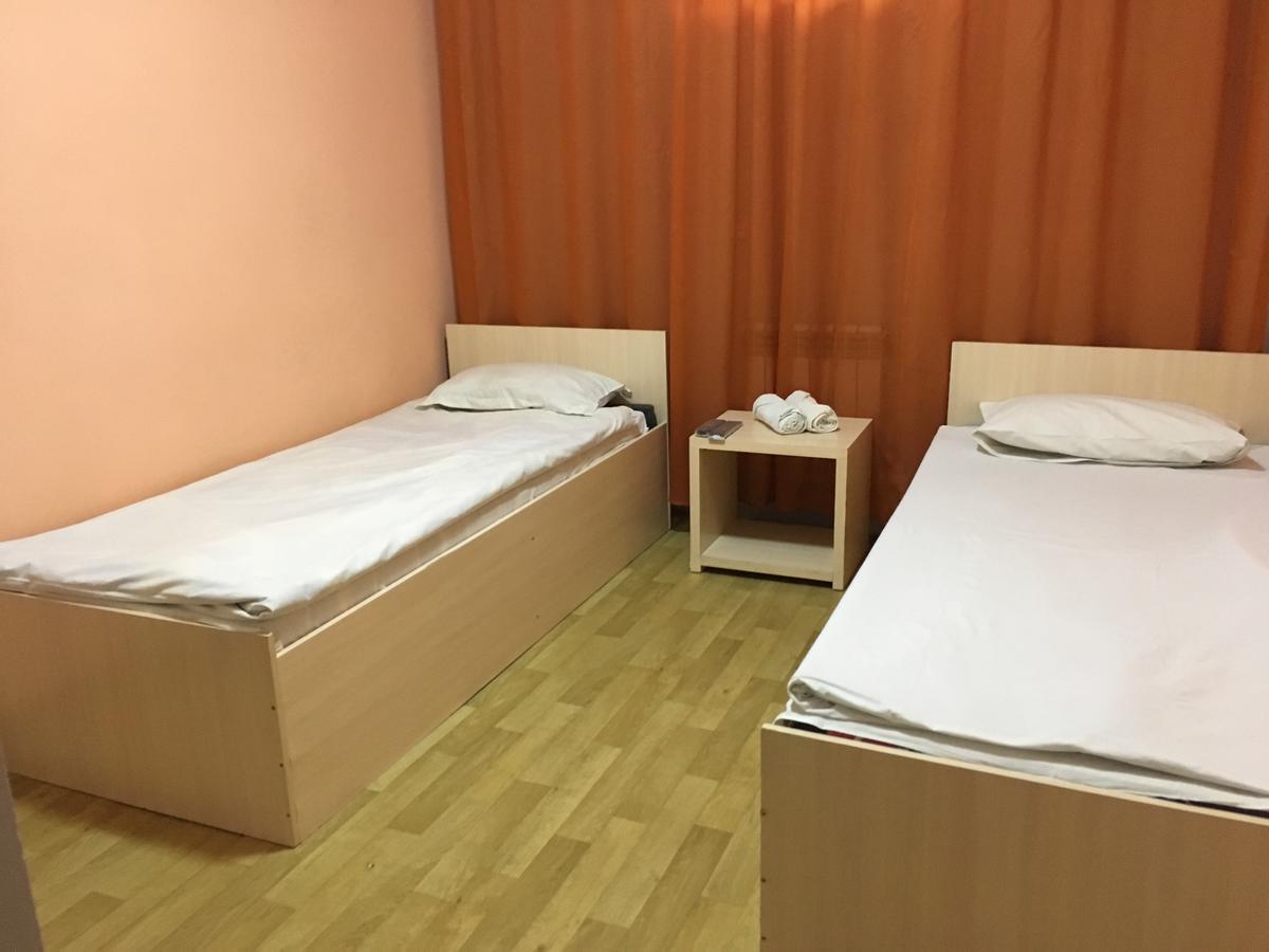 Karagandy Hostel Ekonom מראה חיצוני תמונה